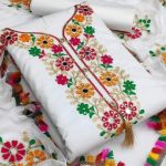 কাশ্মীরী আড়ি এম্ব্রডারী থ্রি-পিচ।