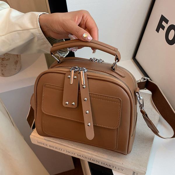 High end ladies' handbag multi-layer large capacity commuting bag - Image 3